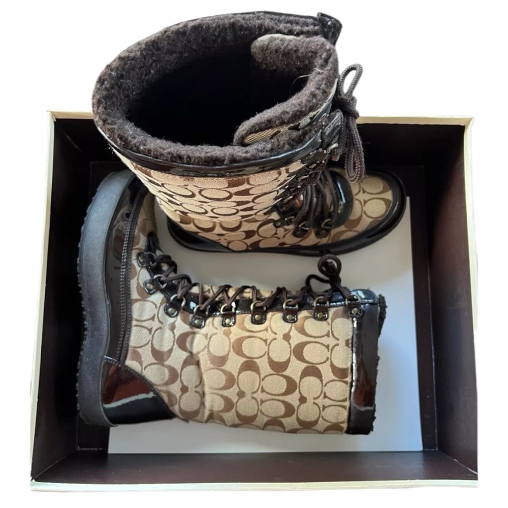 Coach Peggy Khaki and Brown Patent Leather Trim Boots/Shoes Size 8 Worn Once - Picture 10 of 11